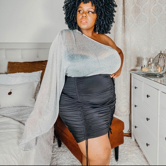 Metallic Ruched Dress - Picture 3 of 4